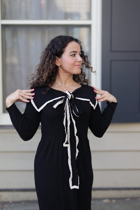 Black knit collar dress