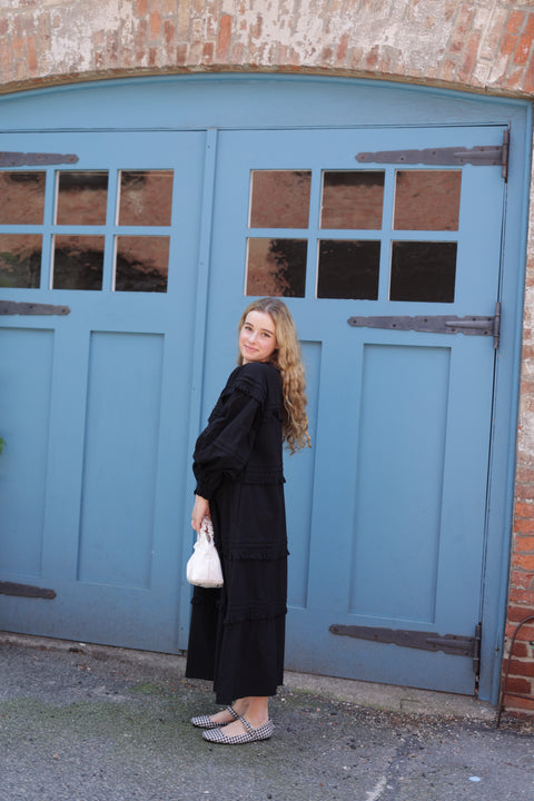 fall to the T dress in black