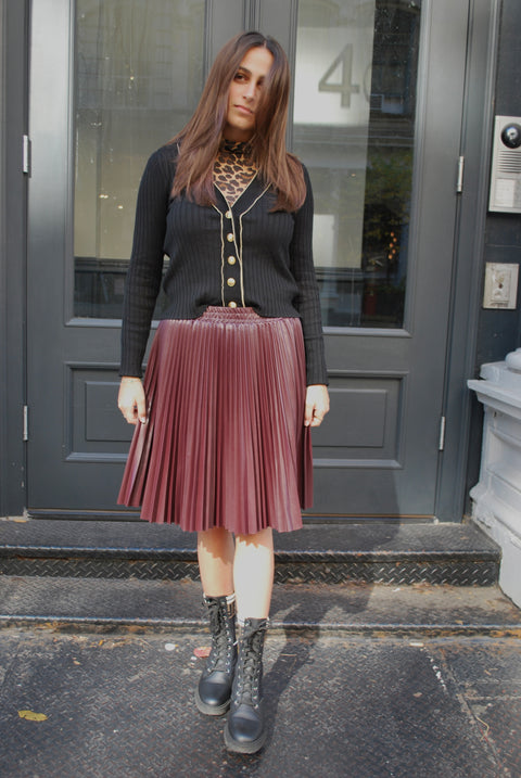 Paris pleat skirt in maroon