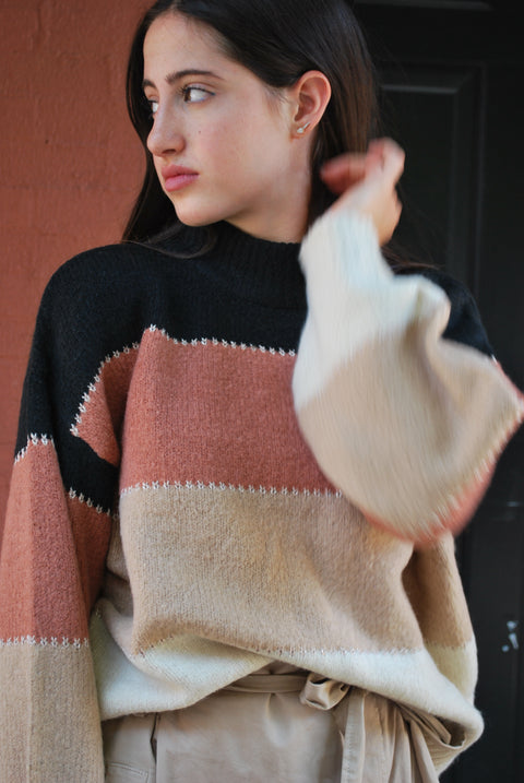 Tier gold salmon sweater