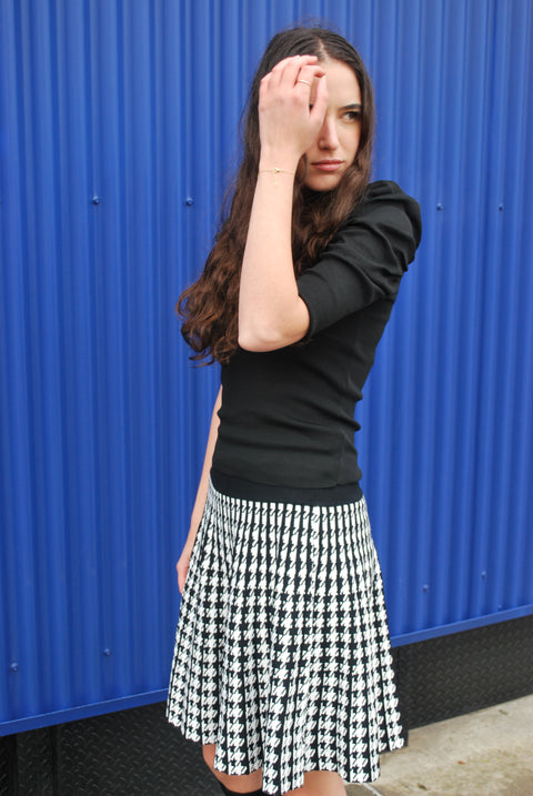 Houndstooth knit skirt