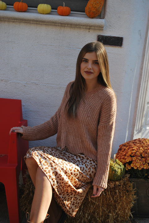 Velvet scalloped v knit sweater