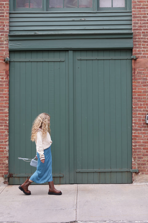 Ribbed blue skirt