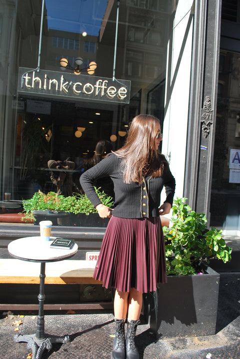 Paris pleat skirt in maroon